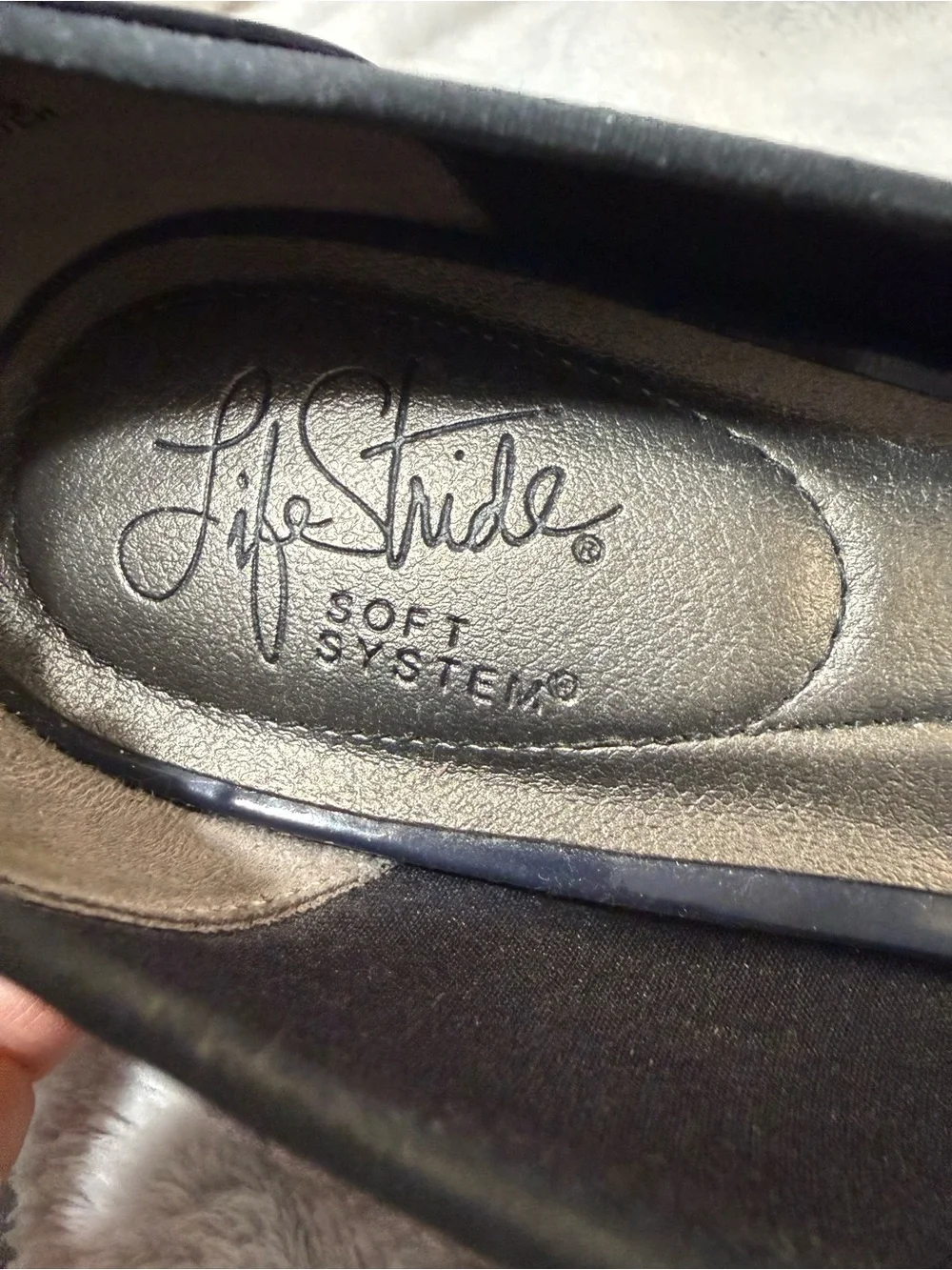 Life Stride Navy Two-Tone Patent Cap Toe Heels